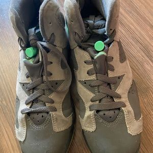 Nike shoes , size 6y, years 2016